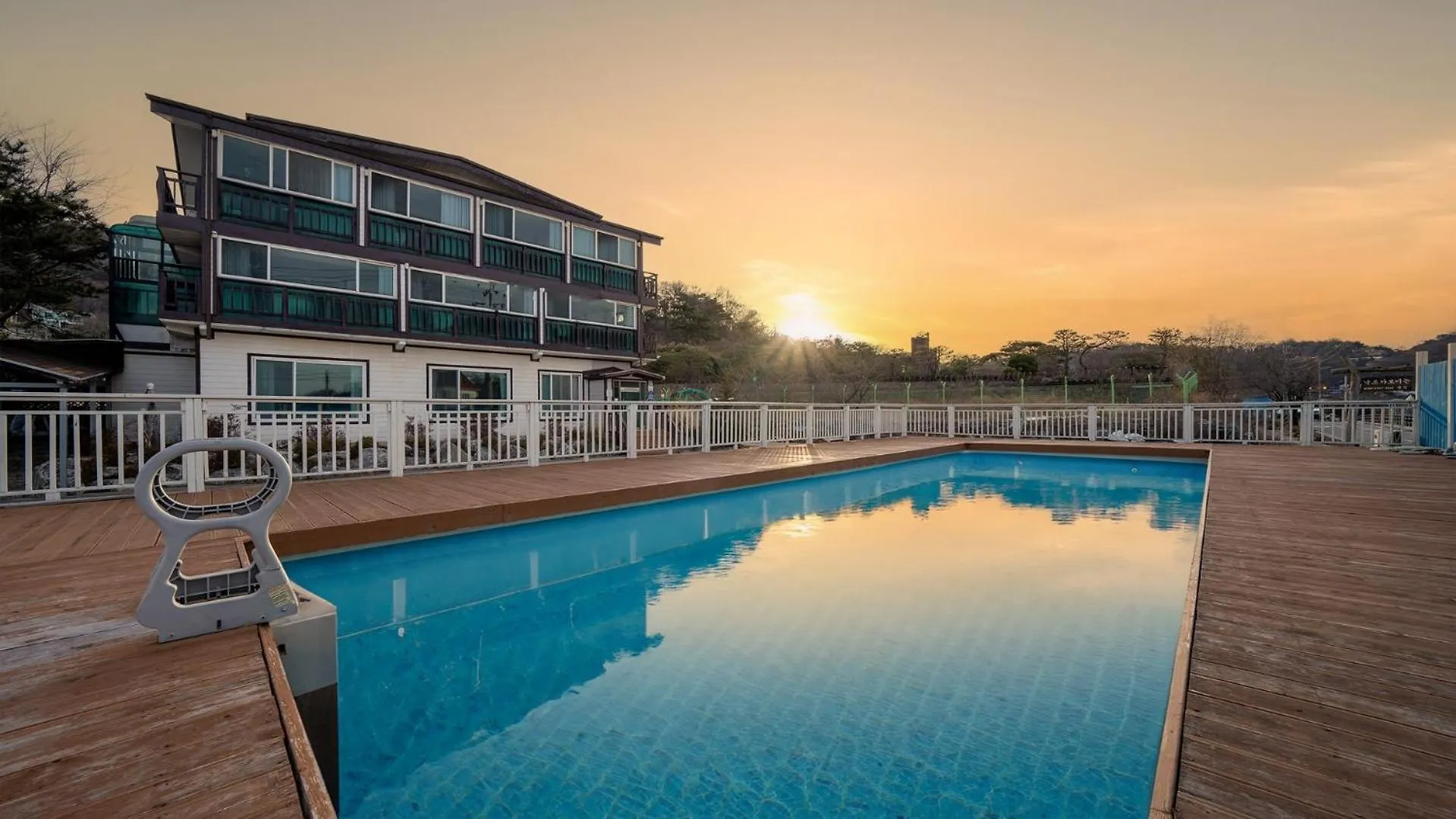 Holiday home Ganghwa Nakjogaboineun Spa Pension Incheon